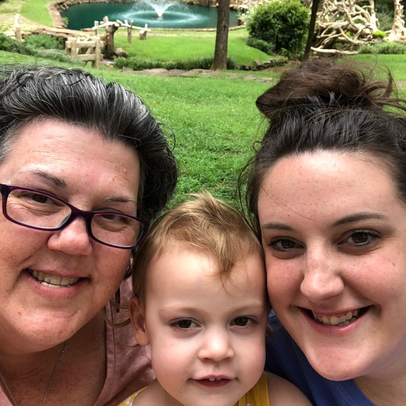 Meet your Posher, Tammy - Picture 4 of 5